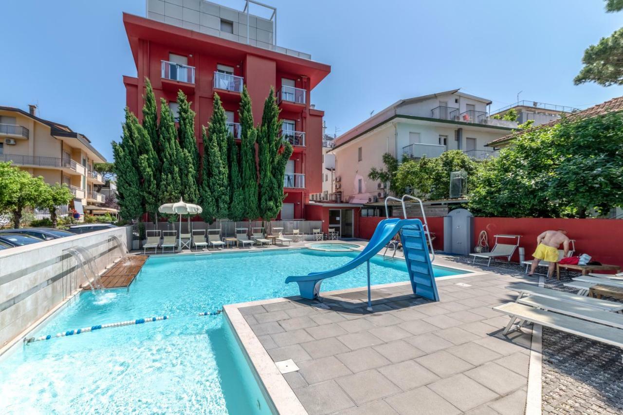 Residence Altomare Riccione Esterno foto